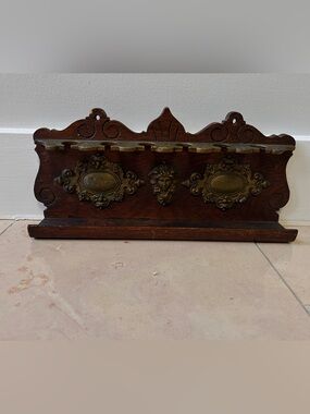 Art Nouveau Victorian Revival Smoking Tobacco Pipe Wall Mounted Stand Oak Brass